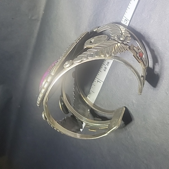 Real ⭐️ Handmade TM Purple Turquoise and Silver Signed Cuff Tommy Nelson Navajo - Picture 13 of 17